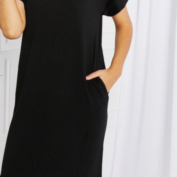 Zenana black knee-length dress with pockets - Picture 4 of 4